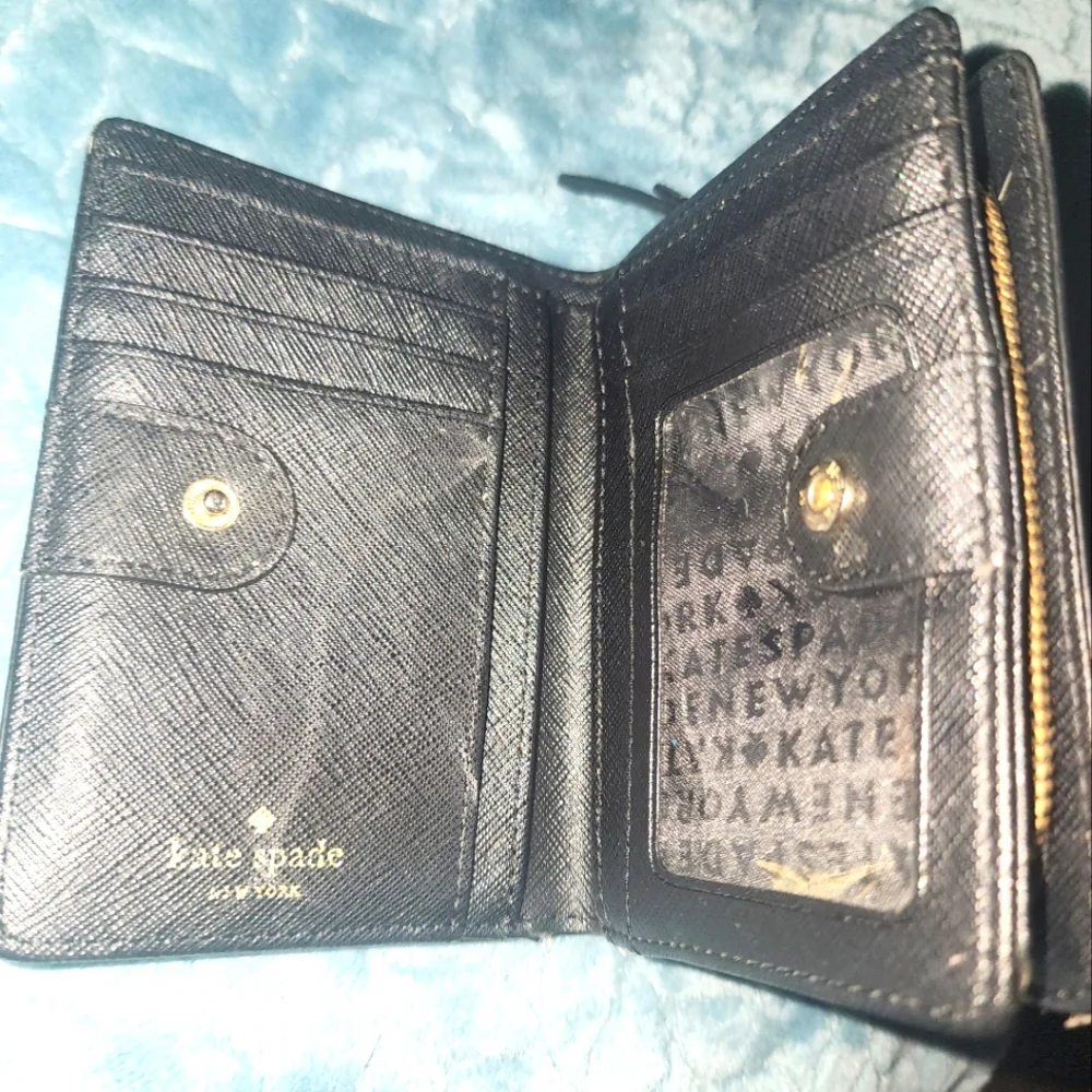 Kate Spade Wallet - Picture 3 of 3